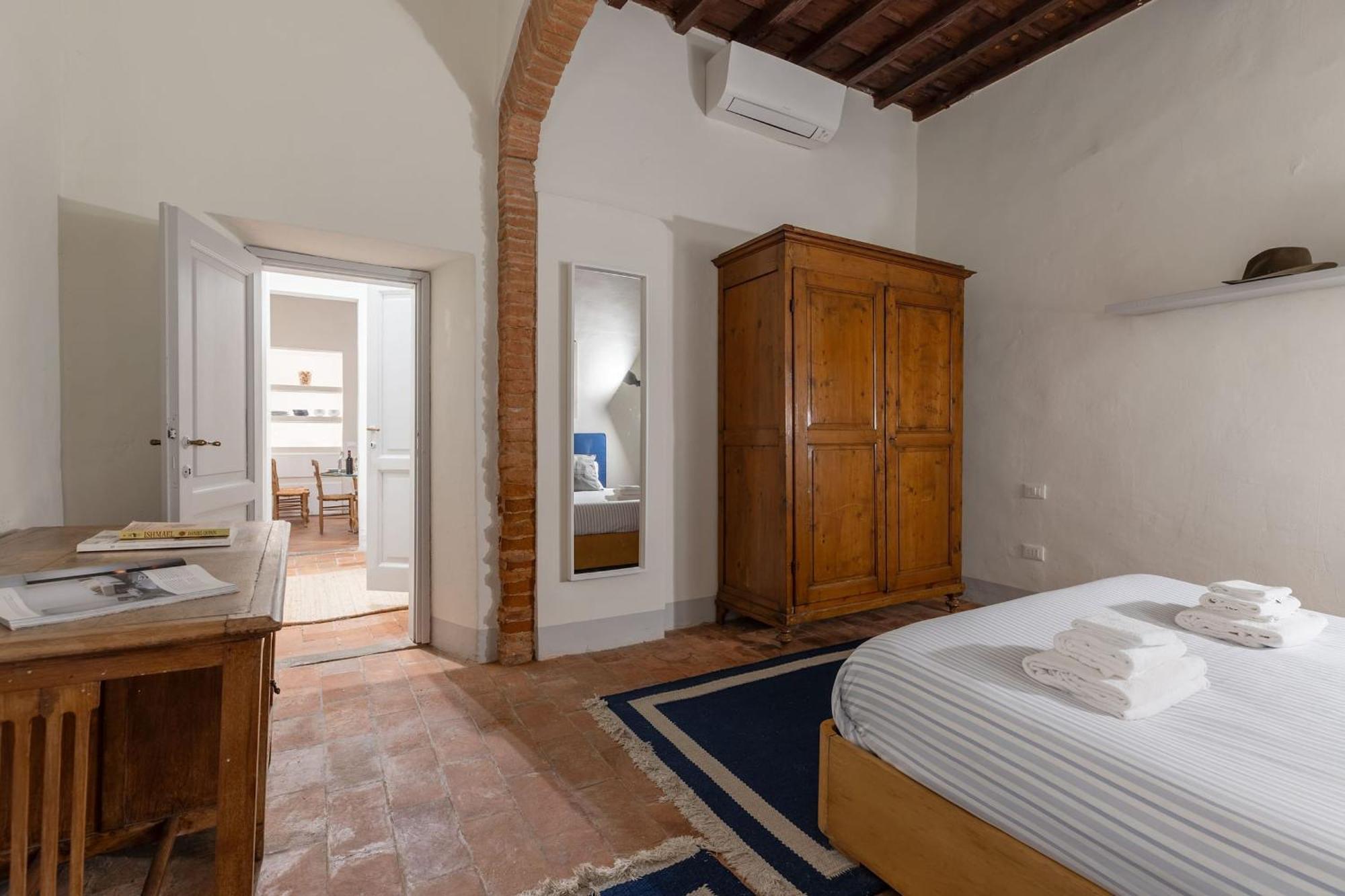Santo Spirito Suite-Hosted By Sweetstay Флоренция Экстерьер фото
