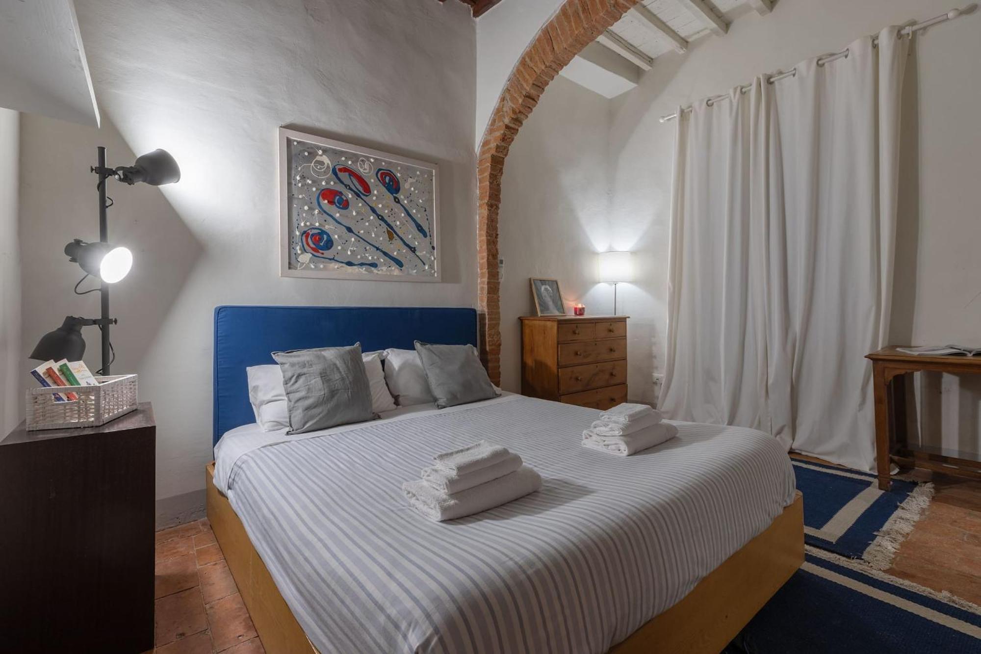 Santo Spirito Suite-Hosted By Sweetstay Флоренция Экстерьер фото