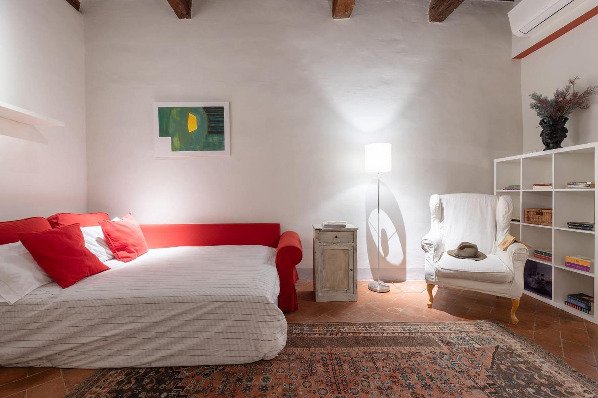Santo Spirito Suite-Hosted By Sweetstay Флоренция Экстерьер фото